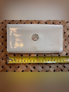 Louis Feraud Cream Patent Leather Fold-Over Clutch with Medallion